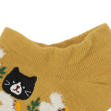 ふくふくにゃんこ 花柄刺繍ショートソックス