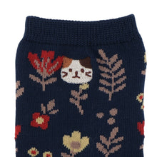 ふくふくにゃんこ 花柄刺繍クルーソックス