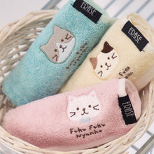 ふくふくにゃんこ 抗菌防臭ハンドタオル