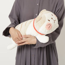 ふくふくにゃんこ まんまるほっぺ寝そべりクッション 【WEB限定】【海外向け商品】