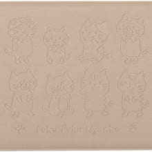 ふくふくにゃんこ 合皮型押しマルチケース