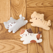 ふくふくにゃんこ KITTENぬいバッジ