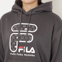 FILA×ふくふくにゃんこ ロゴパーカー