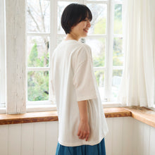 ふくふくにゃんこ 異世界転生 Tシャツ【WEB限定】