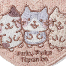 Fuku Fuku Nyankoシール付き刺繍ワッペン【ガチャガチャ販売】