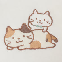 Fuku Fuku Nyankoしろたまちゃん肉球クッション