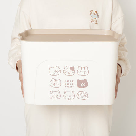【再入荷】ふくふくにゃんこ コロコロフェイスPP収納ケース【Lサイズ】