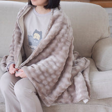  ふくふくにゃんこ とろけるぽこぽこブランケット Ｌサイズ 【2026_秋冬】
