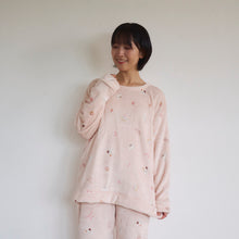  ふくふくにゃんこ 総柄フランネルトレーナー 【2026_秋冬】
