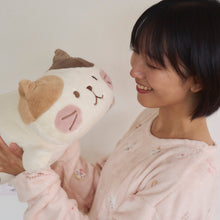  ふくふくにゃんこ まんまるほっぺ寝そべりクッション 【WEB限定】【海外向け商品】
