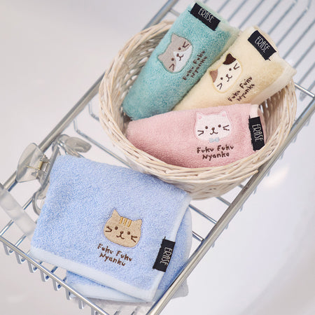 ふくふくにゃんこ 抗菌防臭ハンドタオル